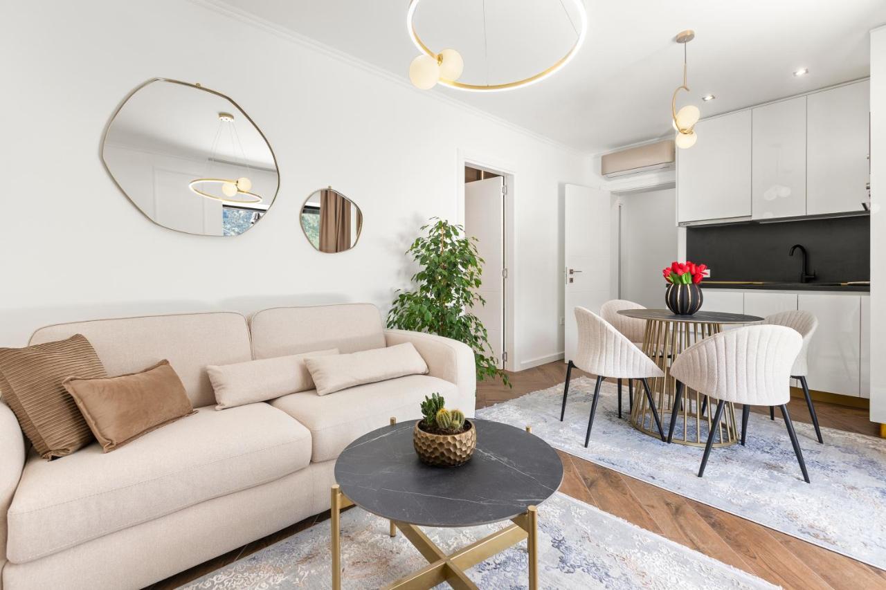 Dekaderon Lux Apartments كوتور المظهر الخارجي الصورة