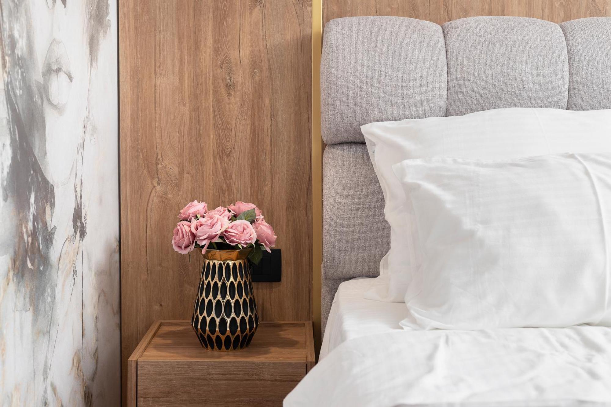 Dekaderon Lux Apartments كوتور المظهر الخارجي الصورة